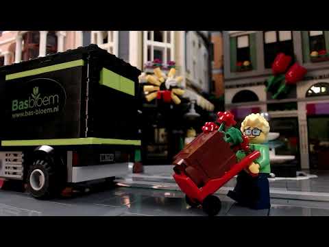 The Lego City Construction Crew is Assembling — Time for a New Building!